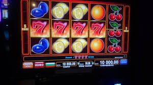 8 slot